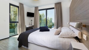 6 slaapkamers, een strijkplank/strijkijzer, gratis wifi