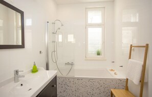 Hair dryer - Gorgeous home in Kastel Stafilic (Kastel Stafilic)