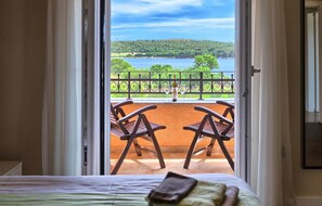 4 bedrooms, iron/ironing board, travel cot, free WiFi - Gorgeous home in Pula (Pula)