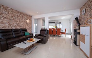 TV - Stunning home in Vodnjan (Vodnjan)