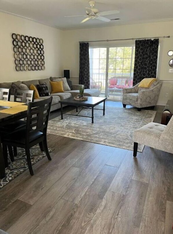 リビング エリア