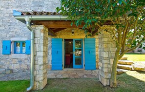 Exterior detail - Lovely home in Rovinj (Rovinj)