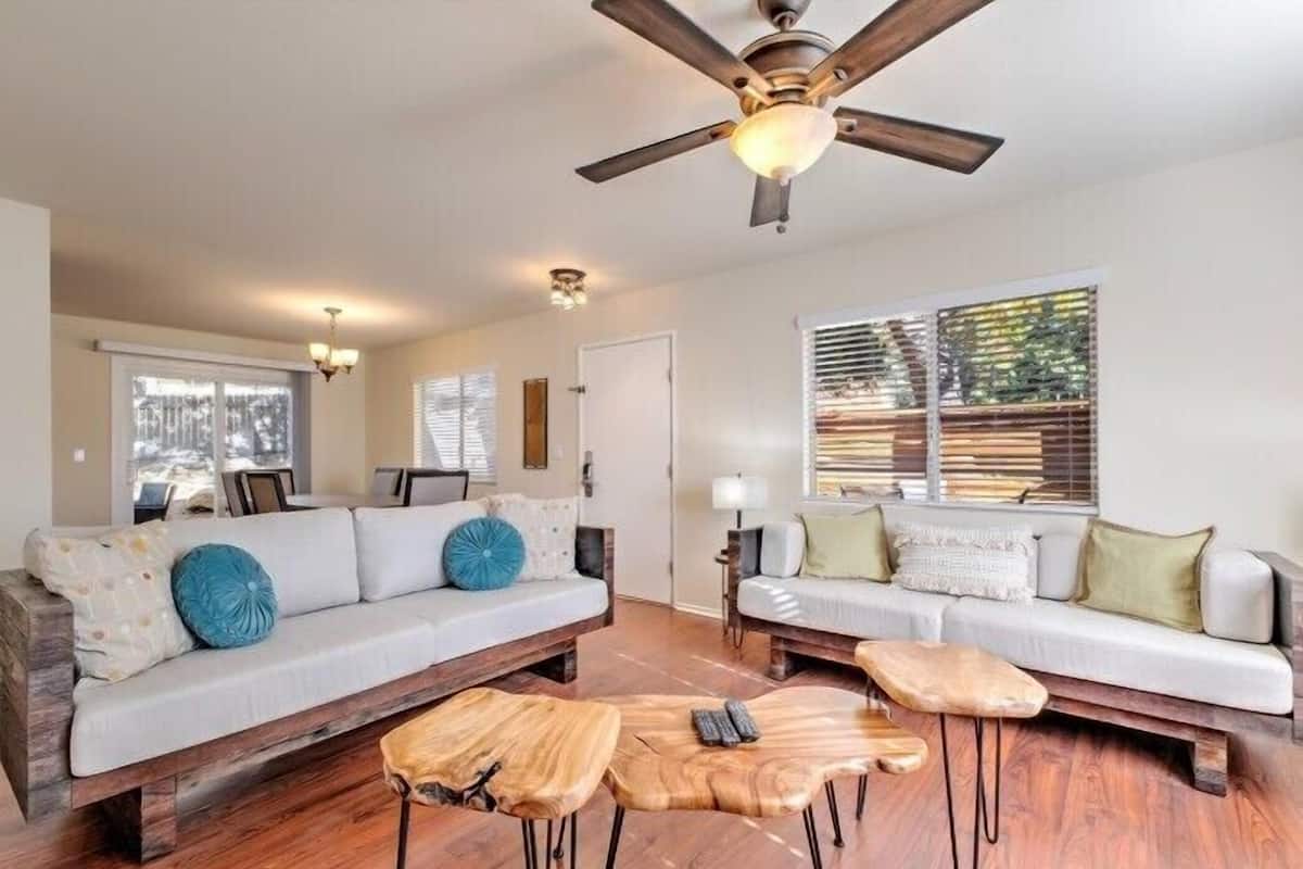 4 Bedroom Cottage - Sleeps 10 | Living area | 55-inch flat-screen TV with cable channels