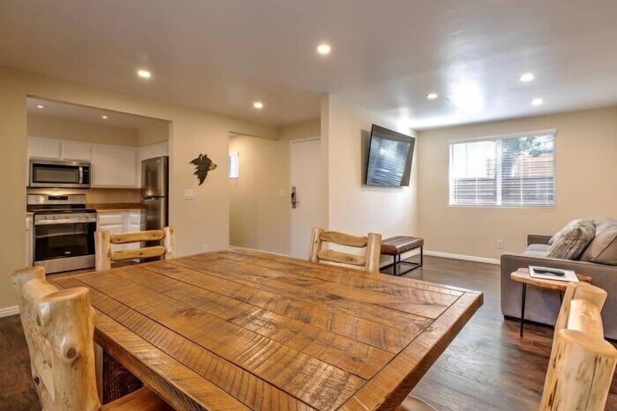 2 Bedroom Cottage - Sleeps 6 | Living area | 55-inch flat-screen TV with cable channels