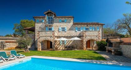 Stunning home in Porec