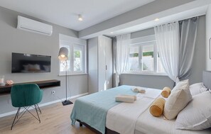 5 Schlafzimmer, Bügeleisen/Bügelbrett, Reisekinderbett, kostenloses WLAN