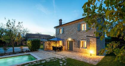 Awesome home in Kanfanar