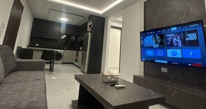 Cozy Rooftop Near Al Services 23