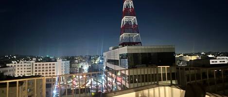 Apartment, 2 Bedrooms, Accessible, Smoking | Property grounds