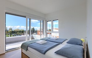 4 多间卧室、熨斗/熨衣板、旅行婴儿床、免费 WiFi