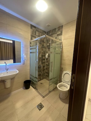 Apartment, 2Â Schlafzimmer, barrierefrei, Raucher | Badezimmer