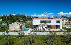 Exterior - Amazing home in Visnjan with sauna (Visnjan)