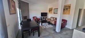 Smart TV, fireplace, stereo - City Garden Private Pool (Marrakech)