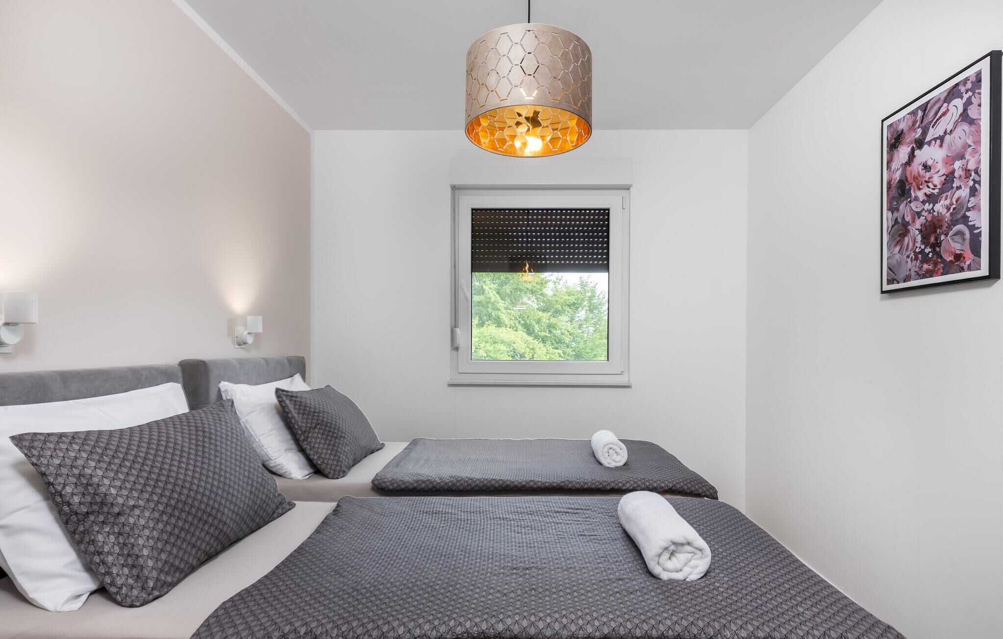 3 chambres, fer et planche à repasser, Wi-Fi gratuit, draps fournis