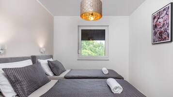 3 chambres, fer et planche à repasser, Wi-Fi gratuit, draps fournis