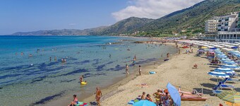 Amazing home in Stella Cilento