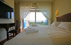 4 bedrooms, iron/ironing board, travel cot, free WiFi - Nice home in Porec with sauna (Porec)