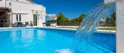 Una piscina riscaldata