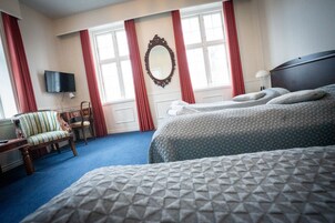 双人房或双床房 | 免费 WiFi、床单