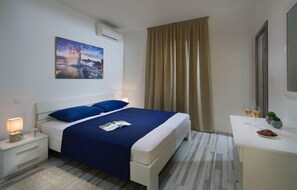 4 soverom, strykejern/-brett, reiseseng for barn og wi-fi (inkludert)