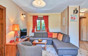 Tv, pejs, dvd-afspiller