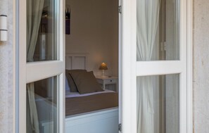 2 soverom, strykejern/-brett, reiseseng for barn og wi-fi (inkludert)