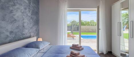 3 soverom, strykejern/-brett, reiseseng for barn og wi-fi (inkludert)