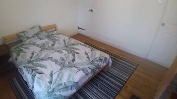 1 bedroom, in-room safe, iron/ironing board, free WiFi