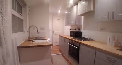 2 Bed House- 5 min walk to Stowmarket train station.