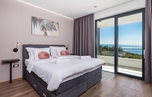 4 habitaciones, tabla de planchar con plancha y wifi gratis 