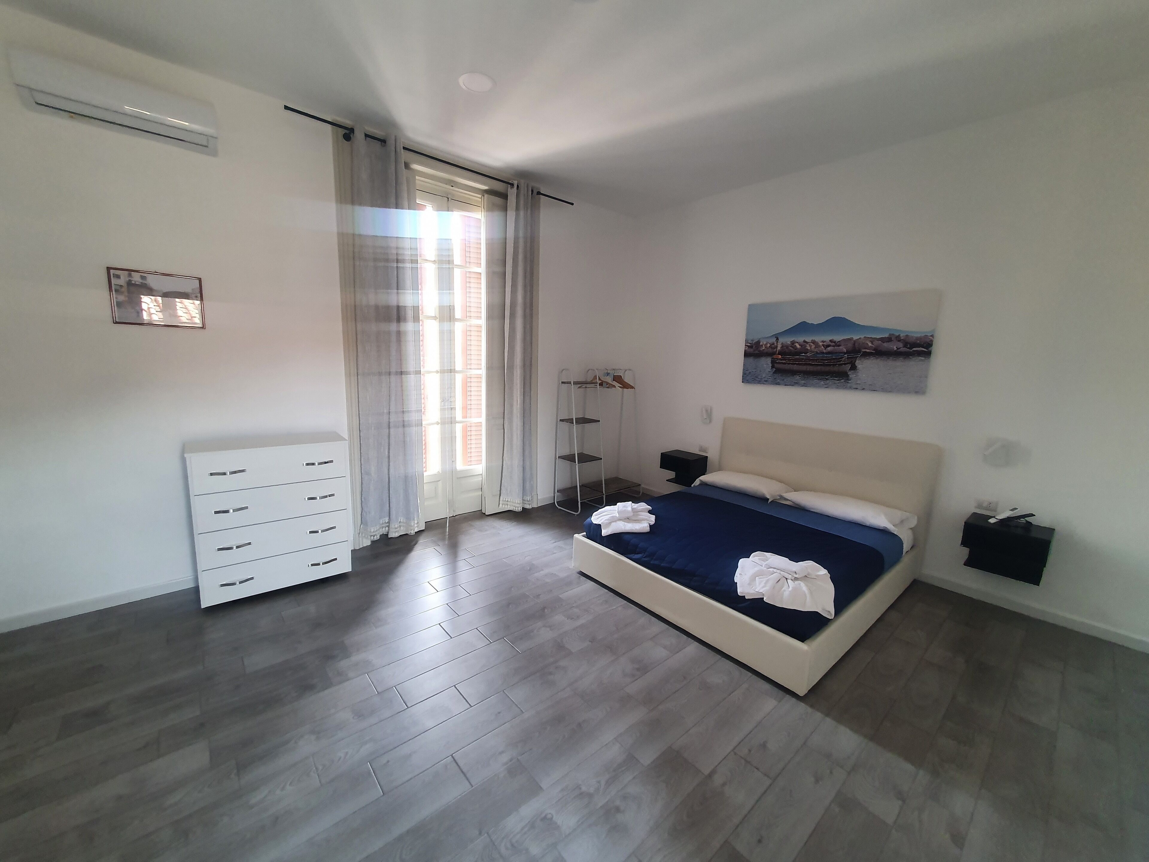 Superior Triple Room | Hypo-allergenic bedding, desk, blackout drapes, soundproofing