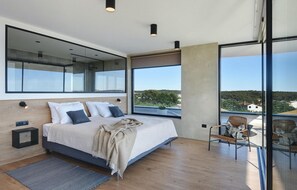 7 bedrooms, iron/ironing board, travel crib, free WiFi - Beautiful home in Pula (Pula)