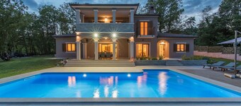 Fantastiskt hem i Pazin