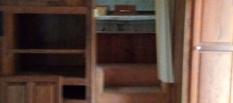 Camper Quiet Wooded Small Creek.