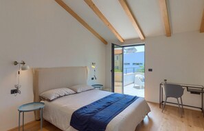 3 camere, ferro/asse da stiro, Wi-Fi gratuito, lenzuola