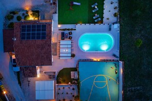 Opvarmet pool
