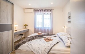 3 Schlafzimmer, Bügeleisen/Bügelbrett, Reisekinderbett, kostenloses WLAN