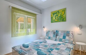 3 soverom, reiseseng for barn, wi-fi (inkludert) og sengetøy