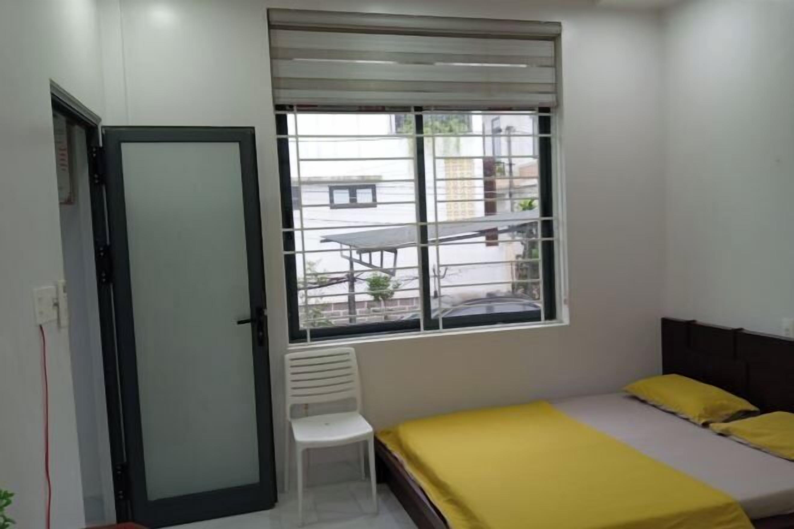 Individuelt dekorert, individuelt innredet, skrivebord og lydisolert