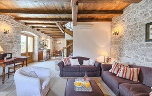 TV, peis og stereoanlegg