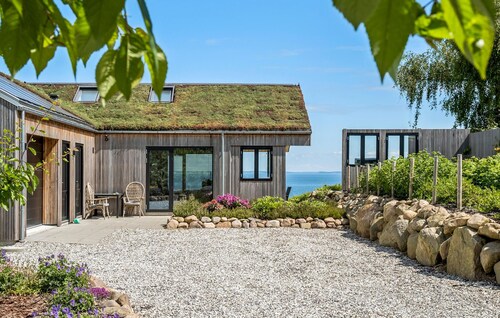 Cozy home in Nykøbing Sj with kitchen