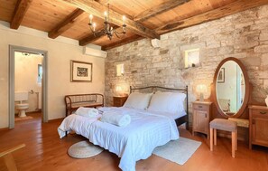 5 Schlafzimmer, Bügeleisen/Bügelbrett, Reisekinderbett, kostenloses WLAN