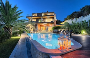 Pool - Beautiful home in Pula (Pula)