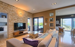 TV, stereo - Beautiful home in Pula (Pula)