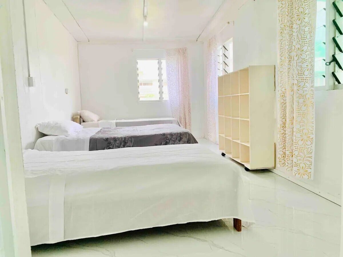 4 bedrooms, desk, iron/ironing board, WiFi