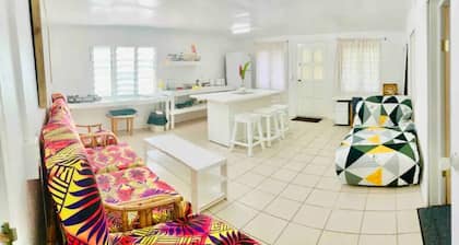 Tonga Cottage - Entire Place 4 Bedrooms with Aircon