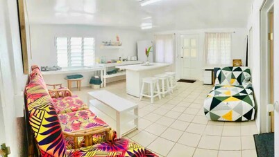Tonga Cottage - Entire Place 4 Bedrooms with Aircon