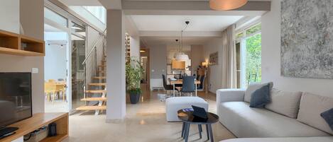 TV, DVD player, table football, ping pong