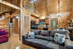 Televisión y chimenea