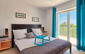 6 Schlafzimmer, Bügeleisen/Bügelbrett, Reisekinderbett, kostenloses WLAN
